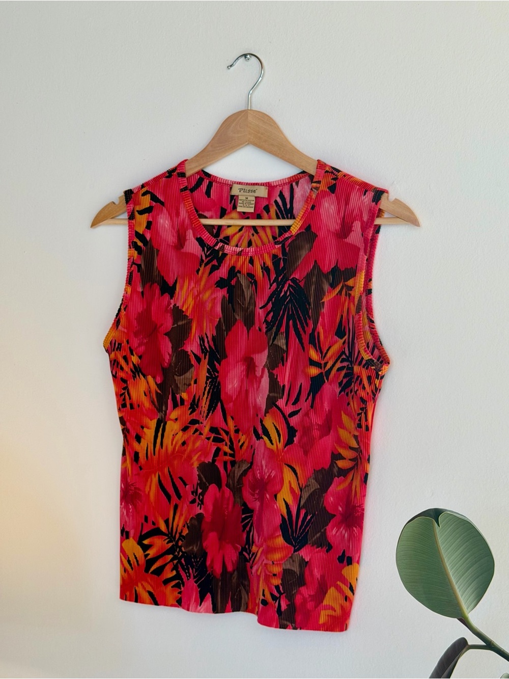 Plissé Pink Floral Sleeveless Tank Top